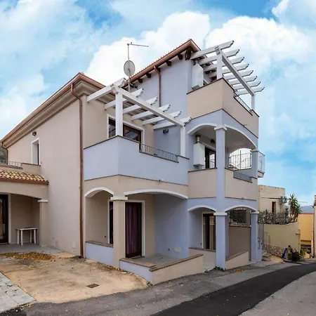 Apartament Air-conditioned With Garden And Private Parking *