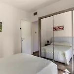 Air-conditioned With Garden And Private Parking * バデージ